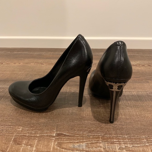 Tory Burch Shoes - Tory Burch black leather heels